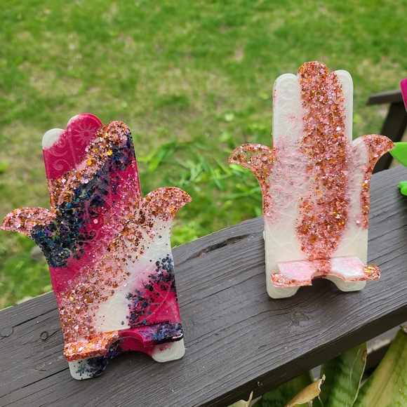 Phone stands - Picture 2 of 2